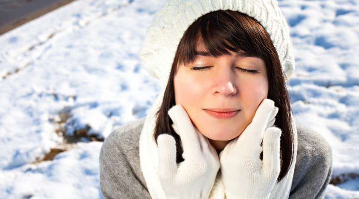 Winter Glow: Natural Skincare Secrets for Radiant and Hydrated Skin